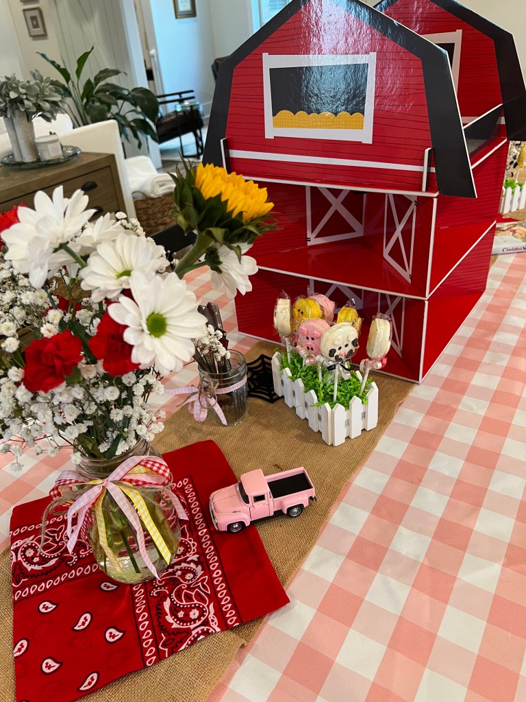 Charlotte's Web Party Decorations